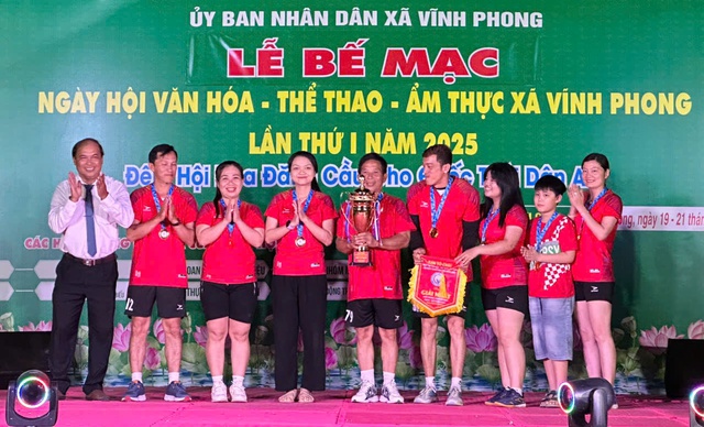 Bế mạc “Ngày hội Văn hóa - Thể thao - Ẩm thực xã Vĩnh Phong lần thứ I năm 2025- Ảnh 8.