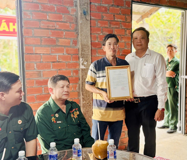 Trung tâm TGPLNN số 1 TP.HCM: Tặng quà và hỗ trợ kinh phí sửa chữa Nhà Đồng đội tại Tây Ninh- Ảnh 2.