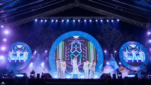 Âm nhạc kết nối cộng đồng trong đêm Giáng sinh ở ROX Living Aquamarine Diễn Châu- Ảnh 8.