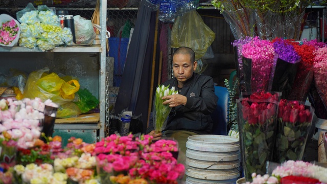 “Những bông hoa” sớm nở giữa mùa Đông Hà Nội- Ảnh 9.