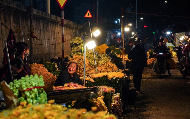 “Những bông hoa” sớm nở giữa mùa Đông Hà Nội- Ảnh 11.