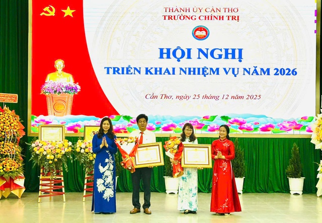 Trường Chính trị TP Cần Thơ (sau sáp nhập) đạt chuẩn mức 1- Ảnh 4.