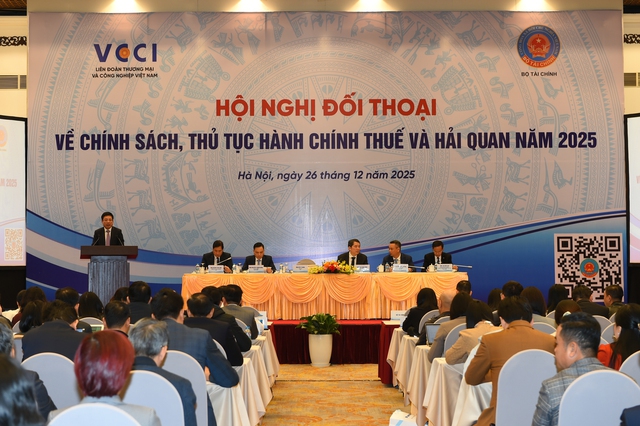 Bộ Tài chính đối thoại với người nộp thuế về chính sách, thủ tục hành chính thuế và hải quan năm 2025- Ảnh 5.