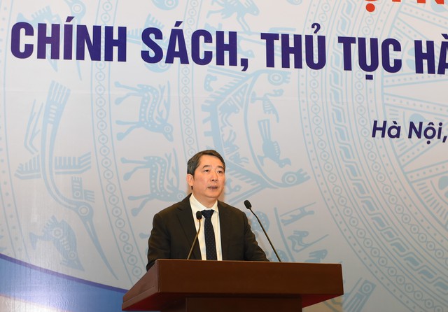 Bộ Tài chính đối thoại với người nộp thuế về chính sách, thủ tục hành chính thuế và hải quan năm 2025- Ảnh 4.