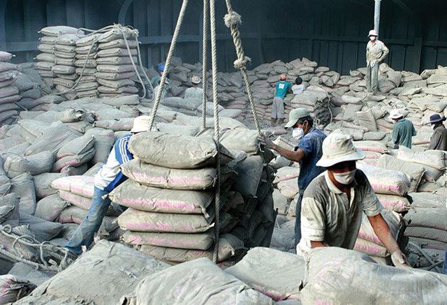 Ngành xi măng sẽ về đích năm 2025 với sản lượng xuất khẩu đạt 36,5-37 triệu tấn- Ảnh 1.