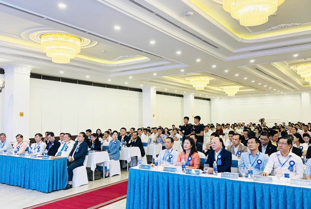 Cần Thơ đẩy mạnh cải cách TTHC, đưa các dự án nhà ở xã hội vào nhóm “luồng xanh”, “luồng ưu tiên”- Ảnh 2.