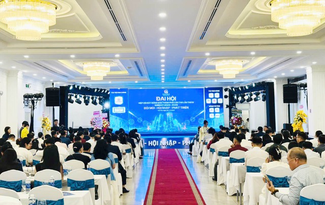 Cần Thơ đẩy mạnh cải cách TTHC, đưa các dự án nhà ở xã hội vào nhóm “luồng xanh”, “luồng ưu tiên”- Ảnh 1.