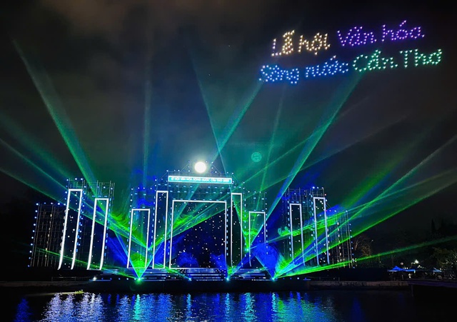 Đêm tổng duyệt chương trình nghệ thuật Lễ hội Văn hoá Sông nước Cần Thơ - Đậm chất sắc màu sông nước- Ảnh 13.