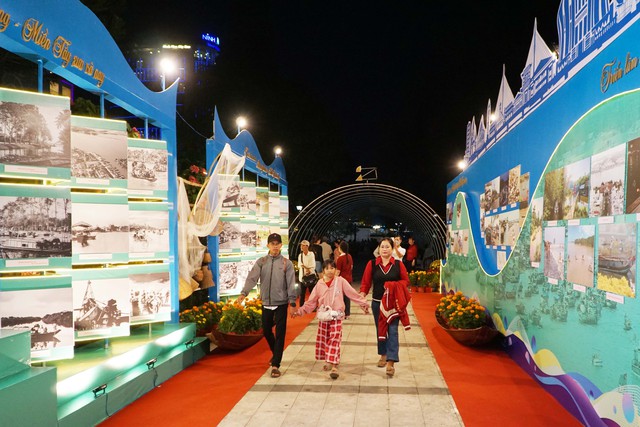 Cần Thơ khai mạc triển lãm ảnh “Nhịp sống trên sông - Miền Tây xưa và nay”- Ảnh 4.