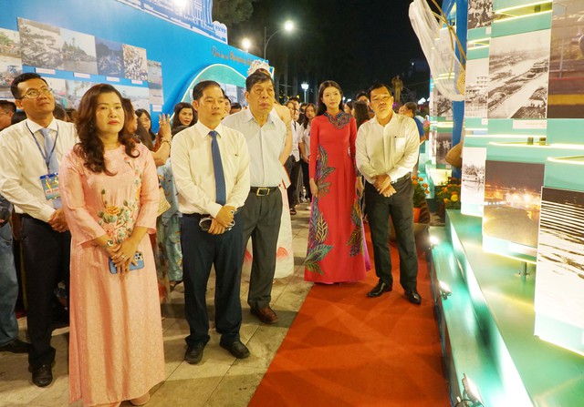 Cần Thơ khai mạc triển lãm ảnh “Nhịp sống trên sông - Miền Tây xưa và nay”- Ảnh 3.