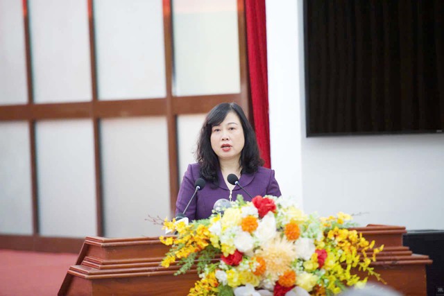 Thủ tướng Chính phủ Phạm Minh Chính và Đoàn ĐBQH TP. Cần Thơ tiếp xúc cử tri chuyên đề về y tế và giáo dục- Ảnh 8.