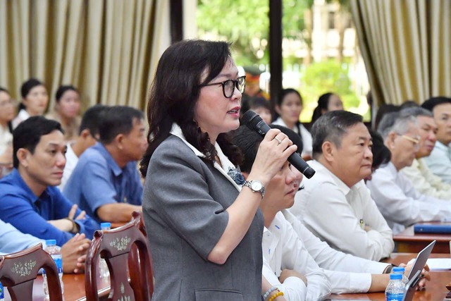 Thủ tướng Chính phủ Phạm Minh Chính và Đoàn ĐBQH TP. Cần Thơ tiếp xúc cử tri chuyên đề về y tế và giáo dục- Ảnh 4.