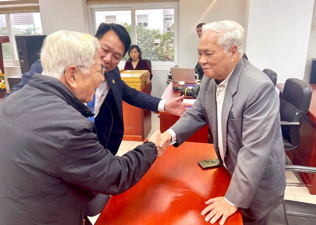 CLB Ảnh báo chí Hội Nhà báo Việt Nam tổng kết hoạt động năm 2025- Ảnh 1. CLB Ảnh báo chí Hội Nhà báo Việt Nam tổng kết hoạt động năm 2025- Ảnh 1.