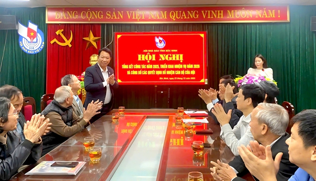 CLB Ảnh báo chí Hội Nhà báo Việt Nam tổng kết hoạt động năm 2025- Ảnh 5. CLB Ảnh báo chí Hội Nhà báo Việt Nam tổng kết hoạt động năm 2025- Ảnh 5.