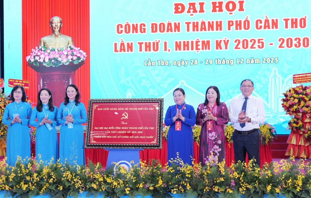 Xây dựng tổ chức Công đoàn TP Cần Thơ vững mạnh, hiện đại, chuyên nghiệp, nhân văn- Ảnh 8.