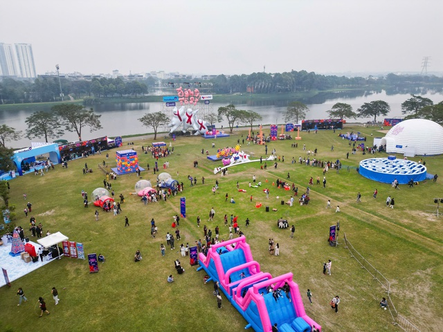 Đông Fest 2025 thu hút kỷ lục người tham dự, mở hướng mới cho lễ hội Hà Nội- Ảnh 2.