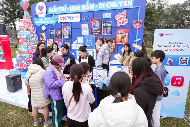 Đông Fest 2025 thu hút kỷ lục người tham dự, mở hướng mới cho lễ hội Hà Nội- Ảnh 5.