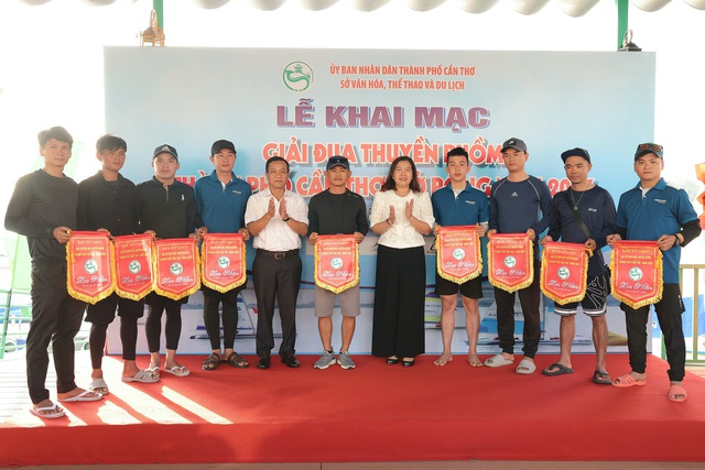 Khai mạc Giải đua thuyền buồm TP Cần Thơ mở rộng năm 2025- Ảnh 1. Khai mạc Giải đua thuyền buồm TP Cần Thơ mở rộng năm 2025- Ảnh 1.