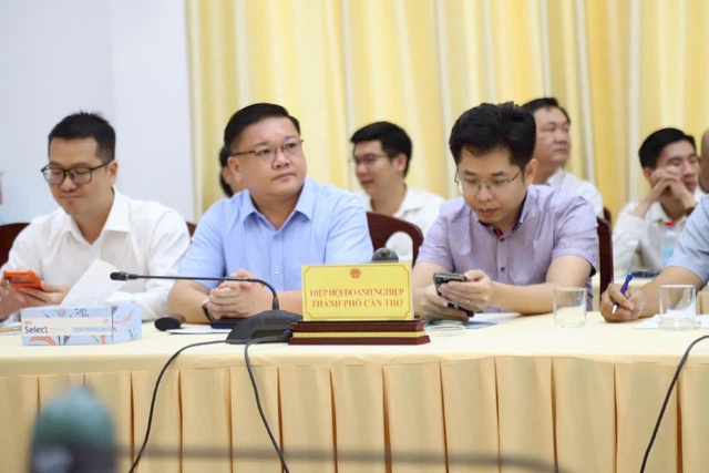 Lãnh đạo TP Cần Thơ gặp gỡ doanh nghiệp năm 2025- Ảnh 2. Lãnh đạo TP Cần Thơ gặp gỡ doanh nghiệp năm 2025- Ảnh 2.