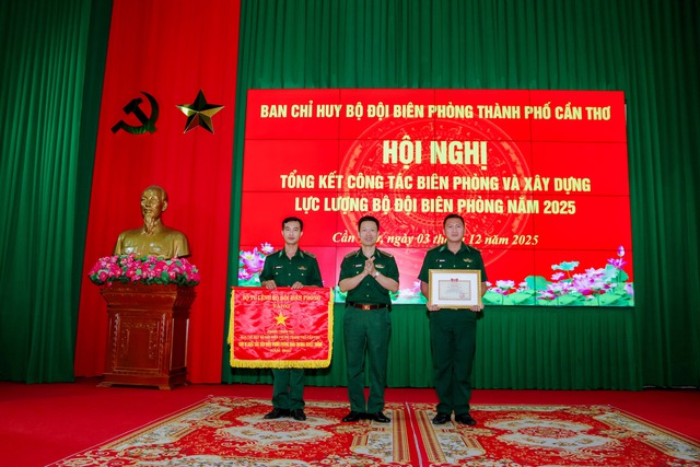 BĐBP TP Cần Thơ tổng kết công tác biên phòng năm 2025- Ảnh 2.