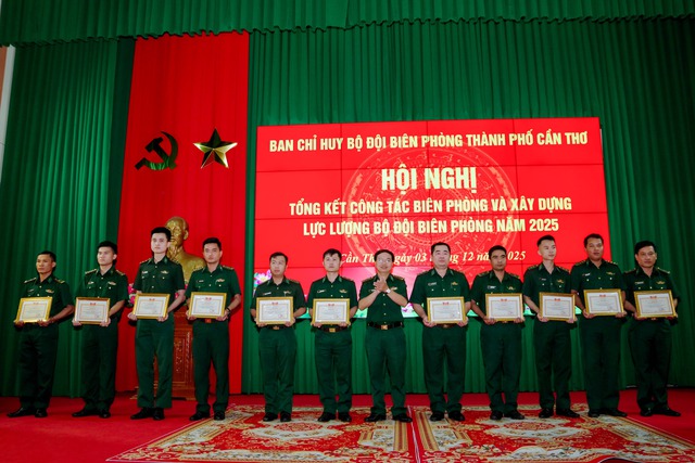 BĐBP TP Cần Thơ tổng kết công tác biên phòng năm 2025- Ảnh 5.