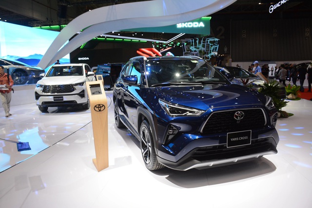 Nhiều thay đổi trong bức tranh thị trường ô tô Việt Nam năm 2025- Ảnh 1. Nhiều thay đổi trong bức tranh thị trường ô tô Việt Nam năm 2025- Ảnh 1.