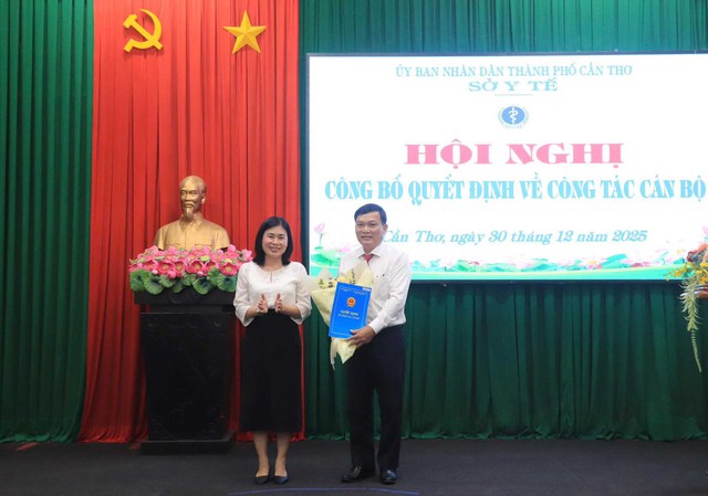 Bệnh viện Đa khoa TP Cần Thơ có tân Giám đốc mới- Ảnh 2. Bệnh viện Đa khoa TP Cần Thơ có tân Giám đốc mới- Ảnh 2.