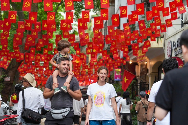 Hà Nội ghi dấu ấn với 10 kết quả nổi bật năm 2025- Ảnh 5.