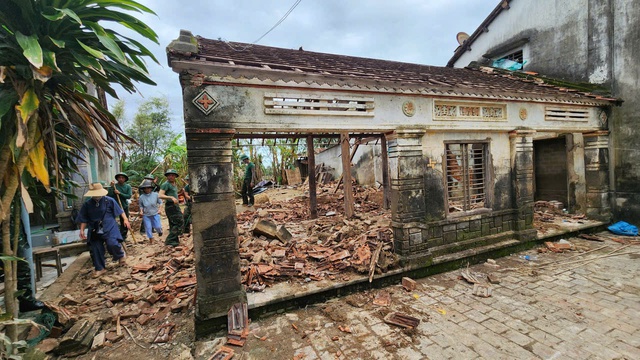 Xứ Nghệ: Hành trình san sẻ yêu thương về vùng lũ Đắk Lắk của Đại đức Thích Định Tuệ- Ảnh 1.