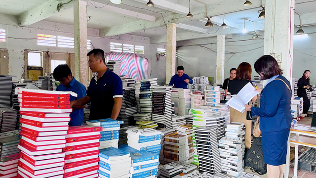 Chương trình tặng sách Books4VN: Hành trình ba thập kỷ vun bồi văn hóa đọc- Ảnh 3.