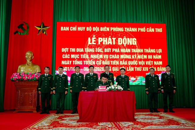 BĐBP TP Cần Thơ phát động thi đua “Tăng tốc, bứt phá hoàn thành thắng lợi các mục tiêu, nhiệm vụ”- Ảnh 4.