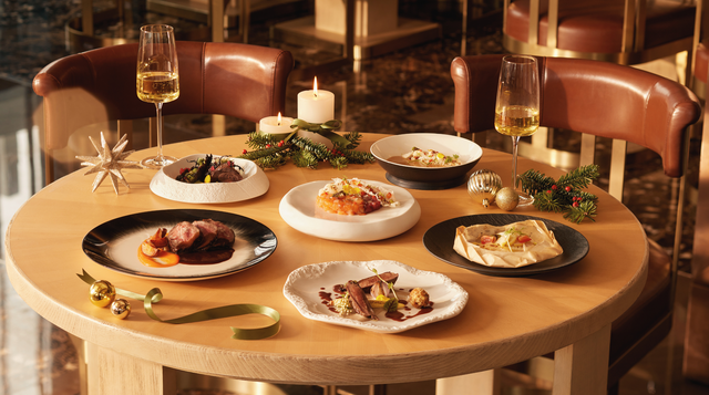 Đến Capella Hanoi dịp cuối năm thưởng thức “The Grand Holiday Show 2025”- Ảnh 2.