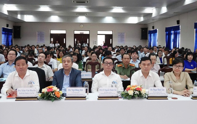 Đổi mới căn bản, toàn diện chương trình, giáo trình lý luận chính trị trong tình hình mới- Ảnh 3.