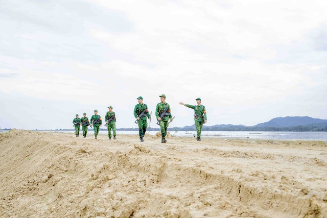 BĐBP An Giang: Bảo vệ vững chắc chủ quyền, an ninh biên giới- Ảnh 2.