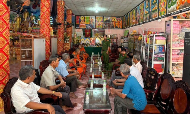 TP Cần Thơ: Giữ bình yên nơi cửa biển Trần Đề- Ảnh 1.