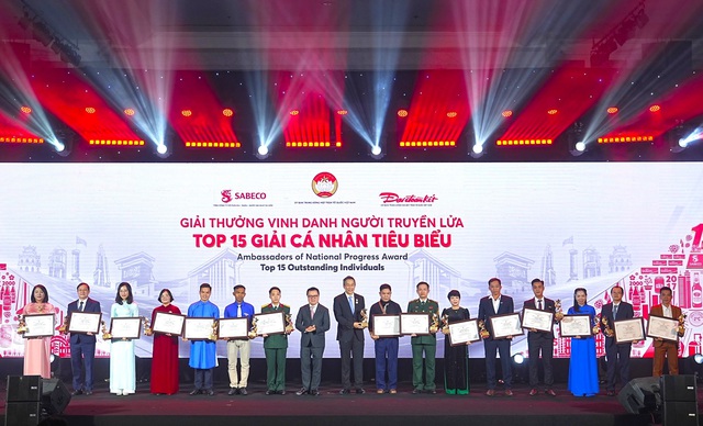 Tổng kết hành trình “150 năm Di sản vươn cao” và trao giải thưởng “Vinh danh Người truyền lửa”- Ảnh 3.