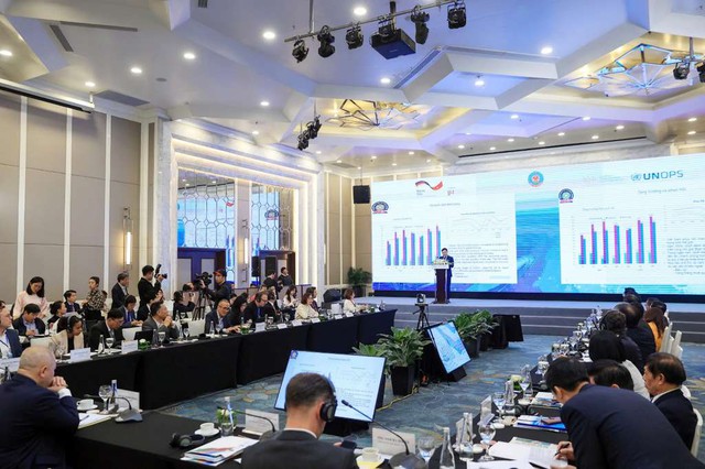 Việt Nam là một trong số ít nền kinh tế duy trì được tốc độ tăng trưởng GDP cao- Ảnh 1.