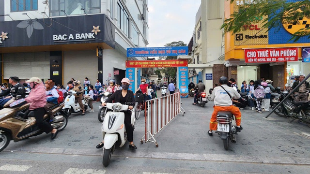 Hải Phòng: Hiệu quả tích cực từ mô hình “Cổng trường an toàn giao thông”- Ảnh 1.