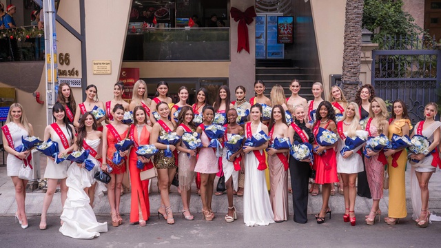 Dàn Người đẹp Quốc tế Miss Charm 2025 trải nghiệm văn hóa ẩm thực Việt Nam tại nhà hàng Goldfish- Ảnh 3.