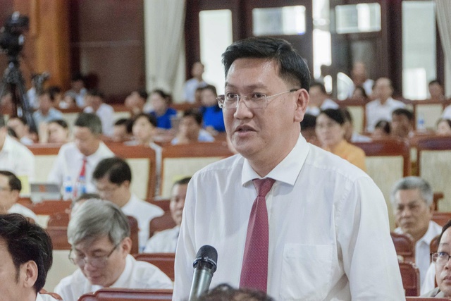 Kỳ họp thứ 7, HĐND TP. Cần Thơ khóa X: Chất vấn và trả lời chất vấn những vấn cử tri quan tâm- Ảnh 4.
