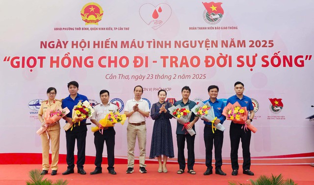 Gần 250 người tham gia Ngày hội hiến máu tình nguyện năm 2025 tại TP Cần Thơ- Ảnh 3.