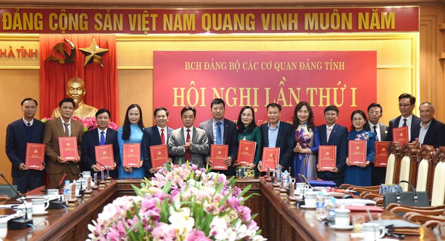 Hà Tĩnh: Hội nghị lần thứ nhất Ban Chấp hành Đảng bộ các cơ quan Đảng tỉnh.- Ảnh 4.