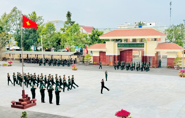 Buổi chào cờ đầu năm mới tại Bộ Chỉ huy BĐBP tỉnh Kiên Giang- Ảnh 3.