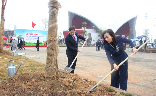 Bắc Giang: Phát động “Tết trồng cây đời đời nhớ ơn Bác Hồ - Xuân Ất Tỵ năm 2025”- Ảnh 3.