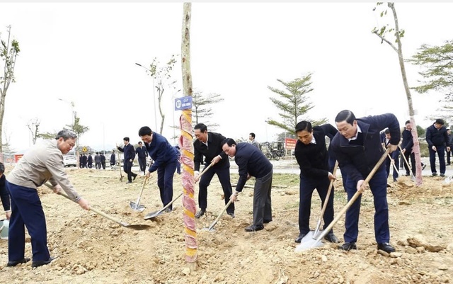 Thanh Hóa: Phát động “Tết trồng cây đời đời nhớ ơn Bác Hồ” Xuân Ất Tỵ 2025- Ảnh 1.