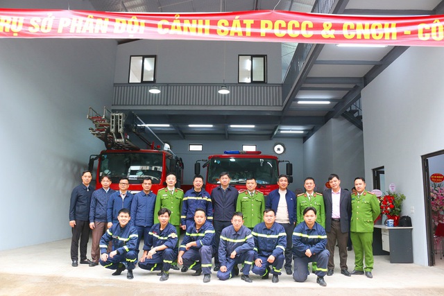 Ra mắt Phân đội Cảnh sát PCCC - CNCH Công an quận Ba Đình- Ảnh 1. Ra mắt Phân đội Cảnh sát PCCC - CNCH Công an quận Ba Đình- Ảnh 1.