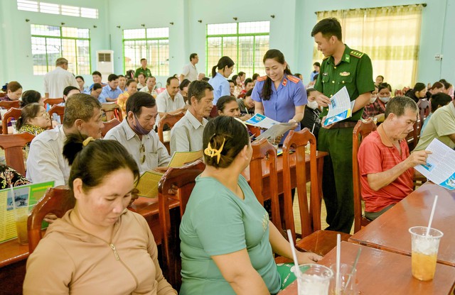 Kiên Giang: Tuyên truyền về IUU cho 500 cán bộ, nhân dân huyện Châu Thành- Ảnh 2.