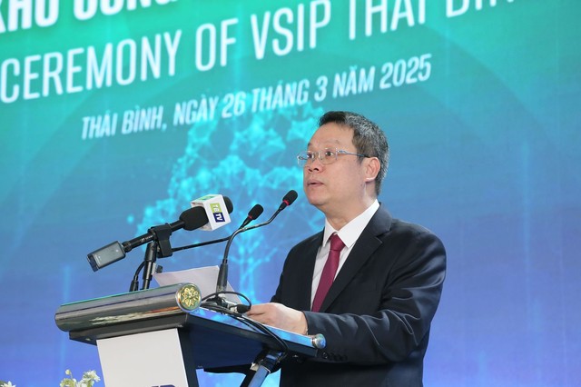 Thủ tướng Singapore Lawrence Wong dự Lễ khởi công dự án Khu công nghiệp VSIP Thái Bình- Ảnh 6. Thủ tướng Singapore Lawrence Wong dự Lễ khởi công dự án Khu công nghiệp VSIP Thái Bình- Ảnh 6.