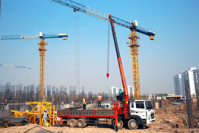 Thị trường máy công trình tăng trưởng nhờ hàng loạt dự án lớn- Ảnh 1. Thị trường máy công trình tăng trưởng nhờ hàng loạt dự án lớn- Ảnh 1.