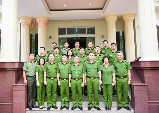 Công an TP Cần Thơ khánh thành hệ thống giám định ADN- Ảnh 9. Công an TP Cần Thơ khánh thành hệ thống giám định ADN- Ảnh 9.